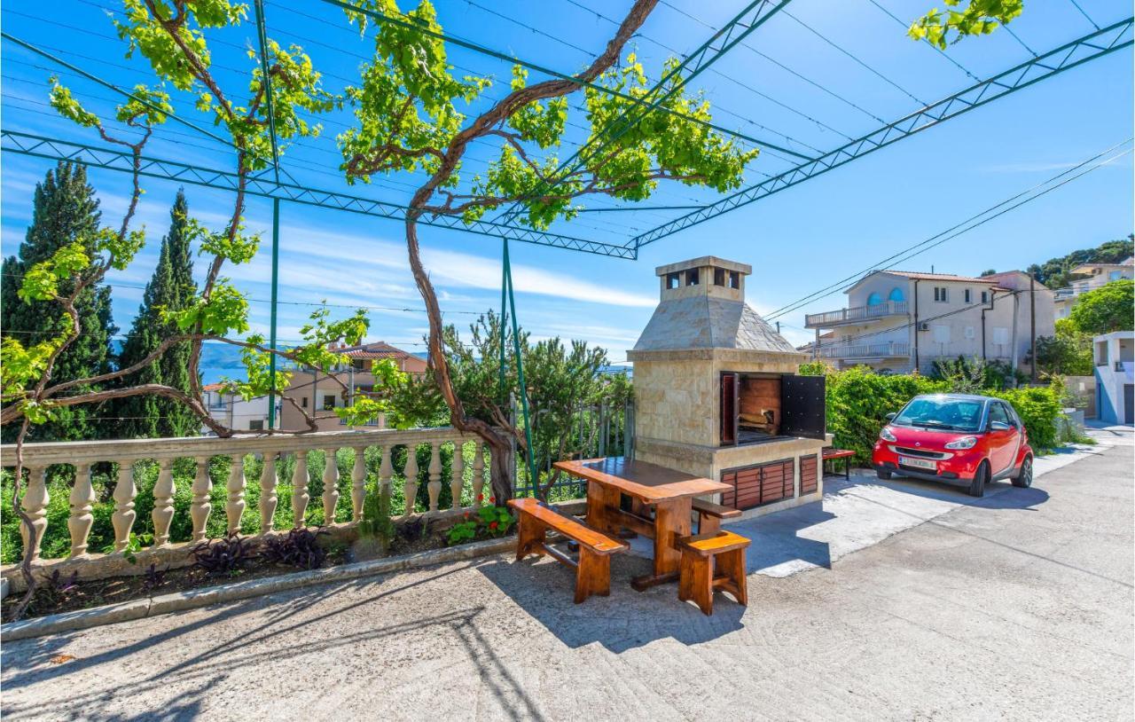 Stunning Apartment In Duce With Wifi Екстер'єр фото
